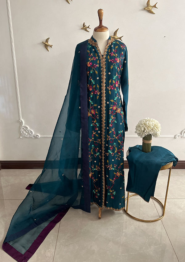 Jia-with-Pants-Teal-Featured-Image