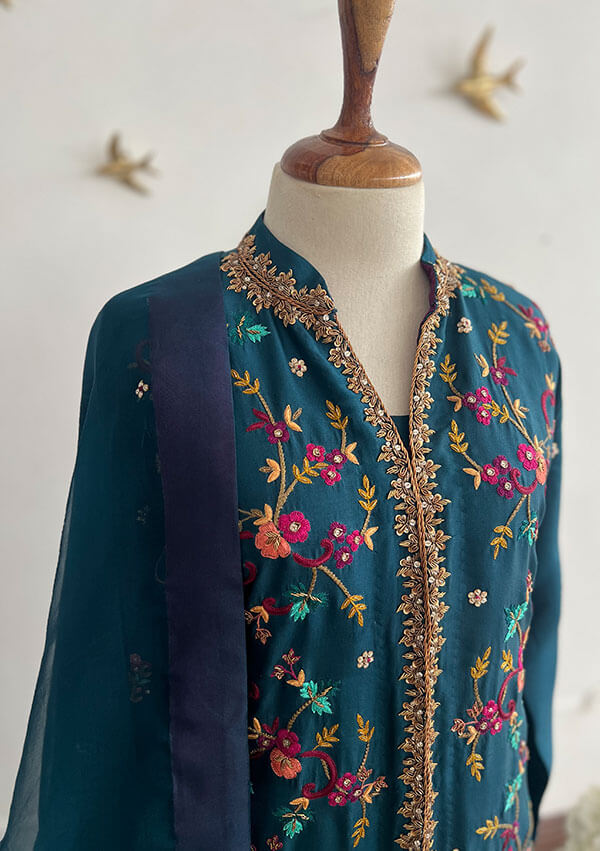 Jia-with-Pants-Teal-Image-One