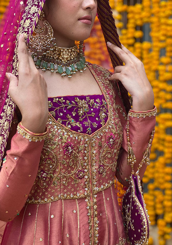 Elif-with-Pants-and-Dupatta-Image-One