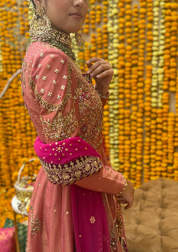 Elif-with-Pants-and-Dupatta-Image-Two