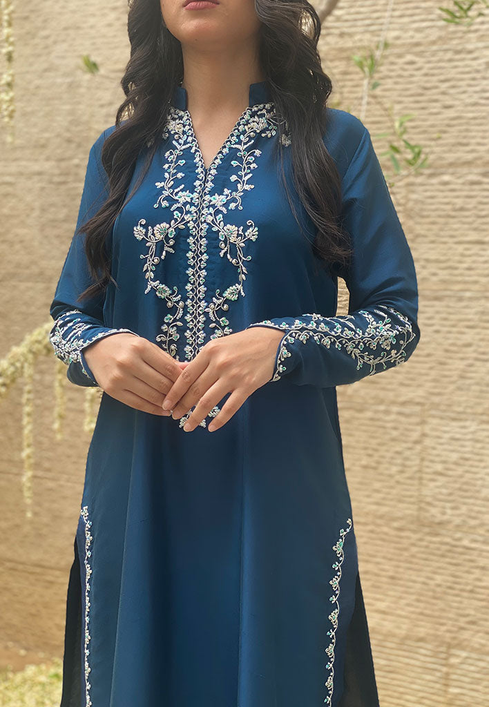 Vina-with-Dupatta-Image-Three