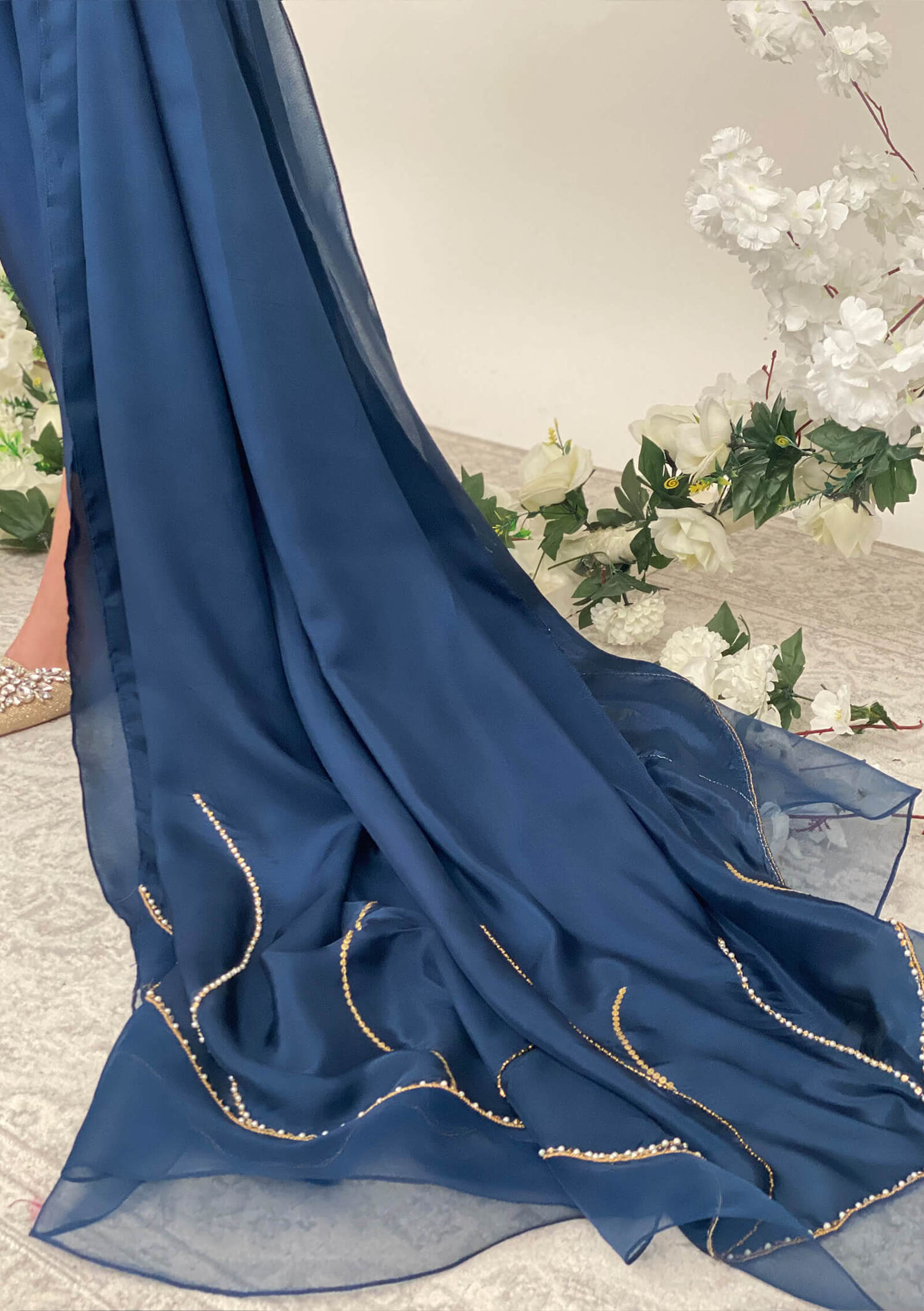 Mavi-with-Shalwar-&amp;-Dupatta Image Five