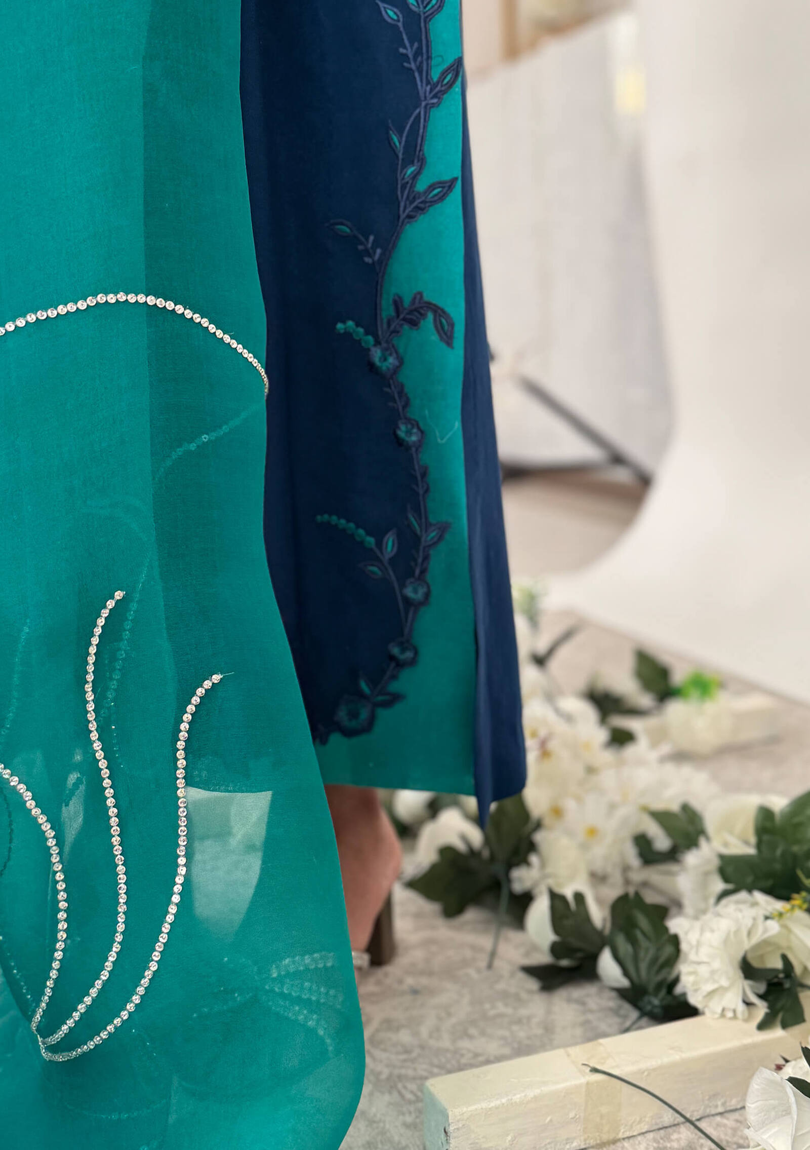 Kimi-with-Pants-&amp;-Dupatta Image-Four