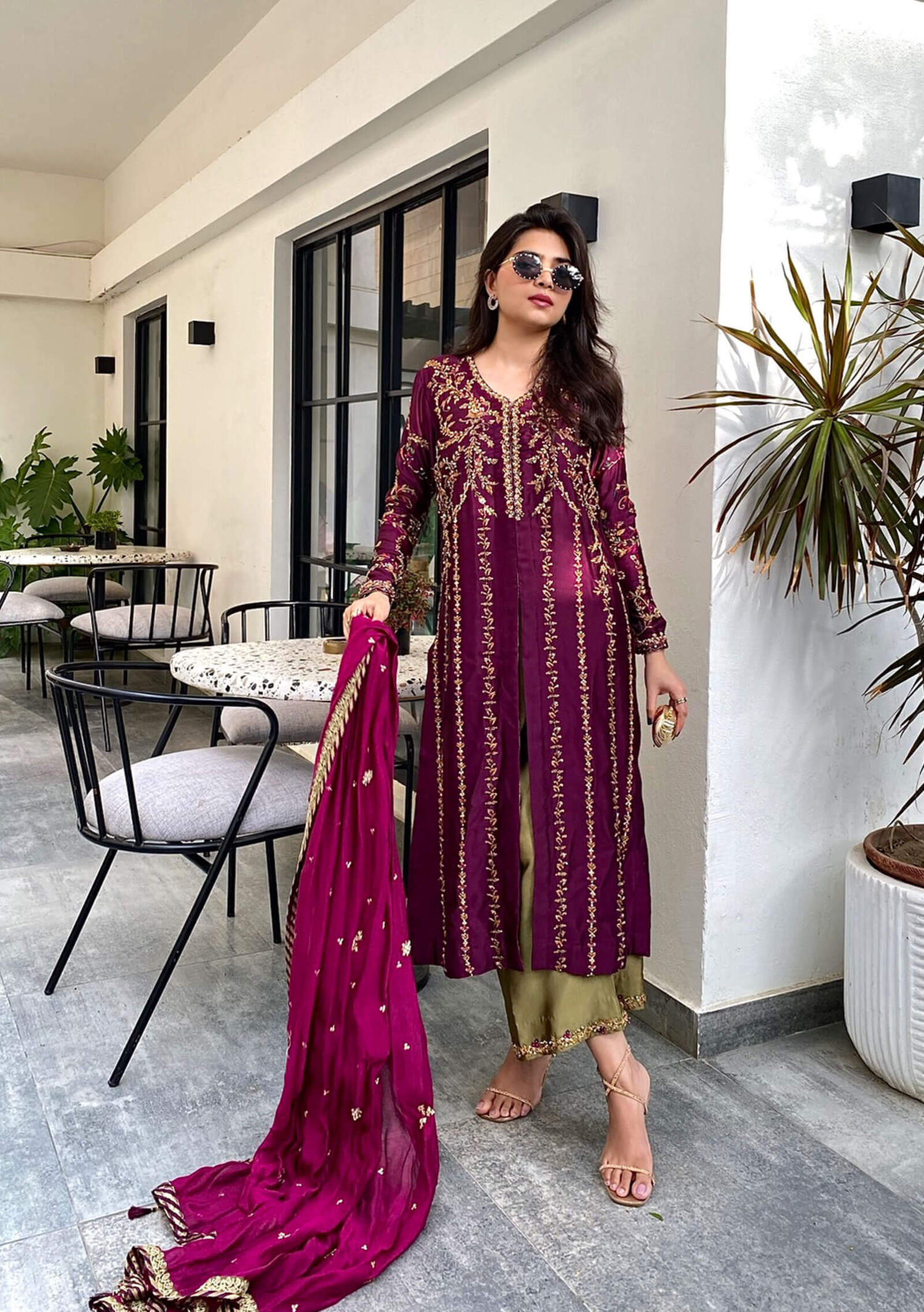 Dhani-with-izaar-Pants-&amp;-Dupatta-Image_One