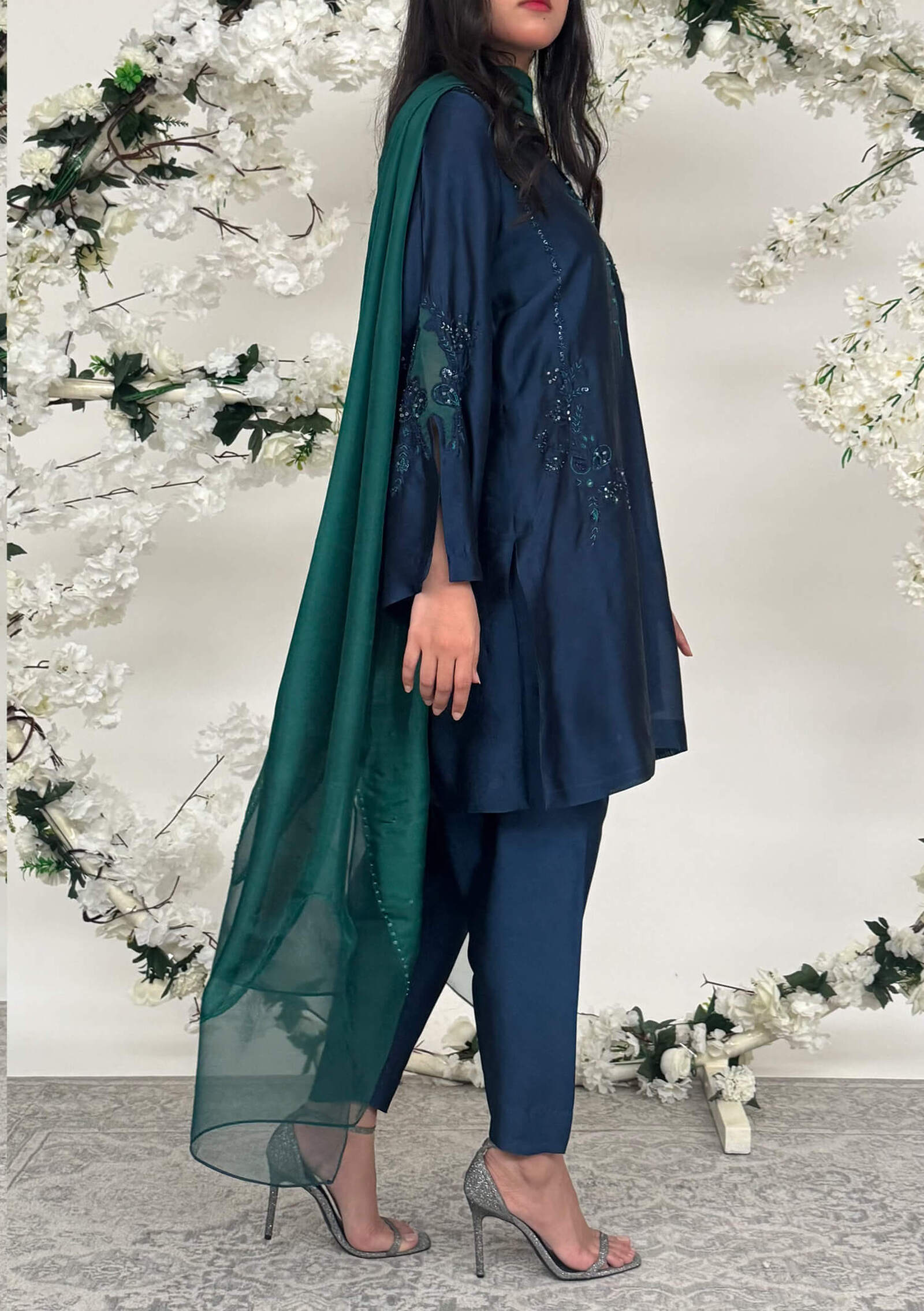 Nima-with-Shalwar-&amp;-Dupatta-Image-Four