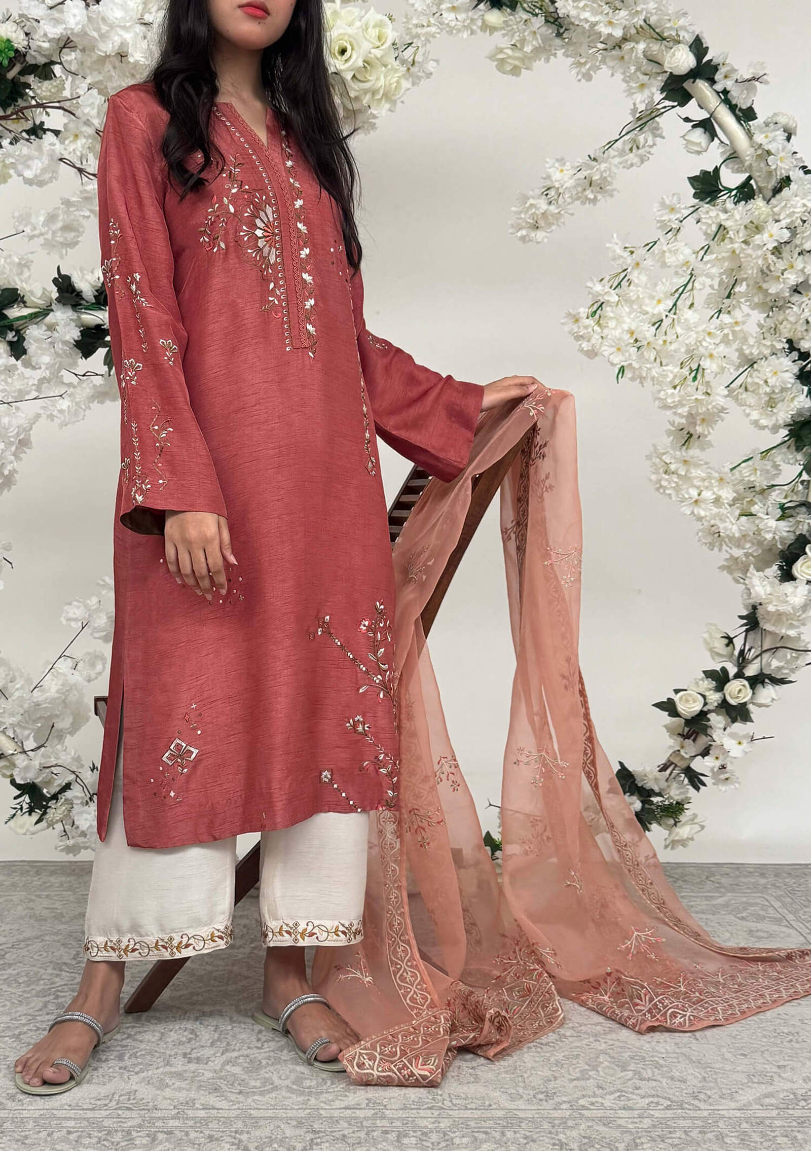 Saniya-with-Izaar-&amp;-Dupatta-Image-One