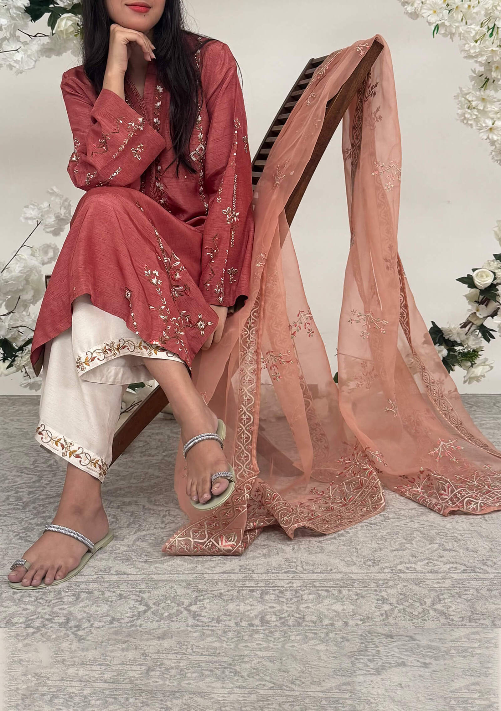 Saniya-with-Izaar-&amp;-Dupatta-Image-Six