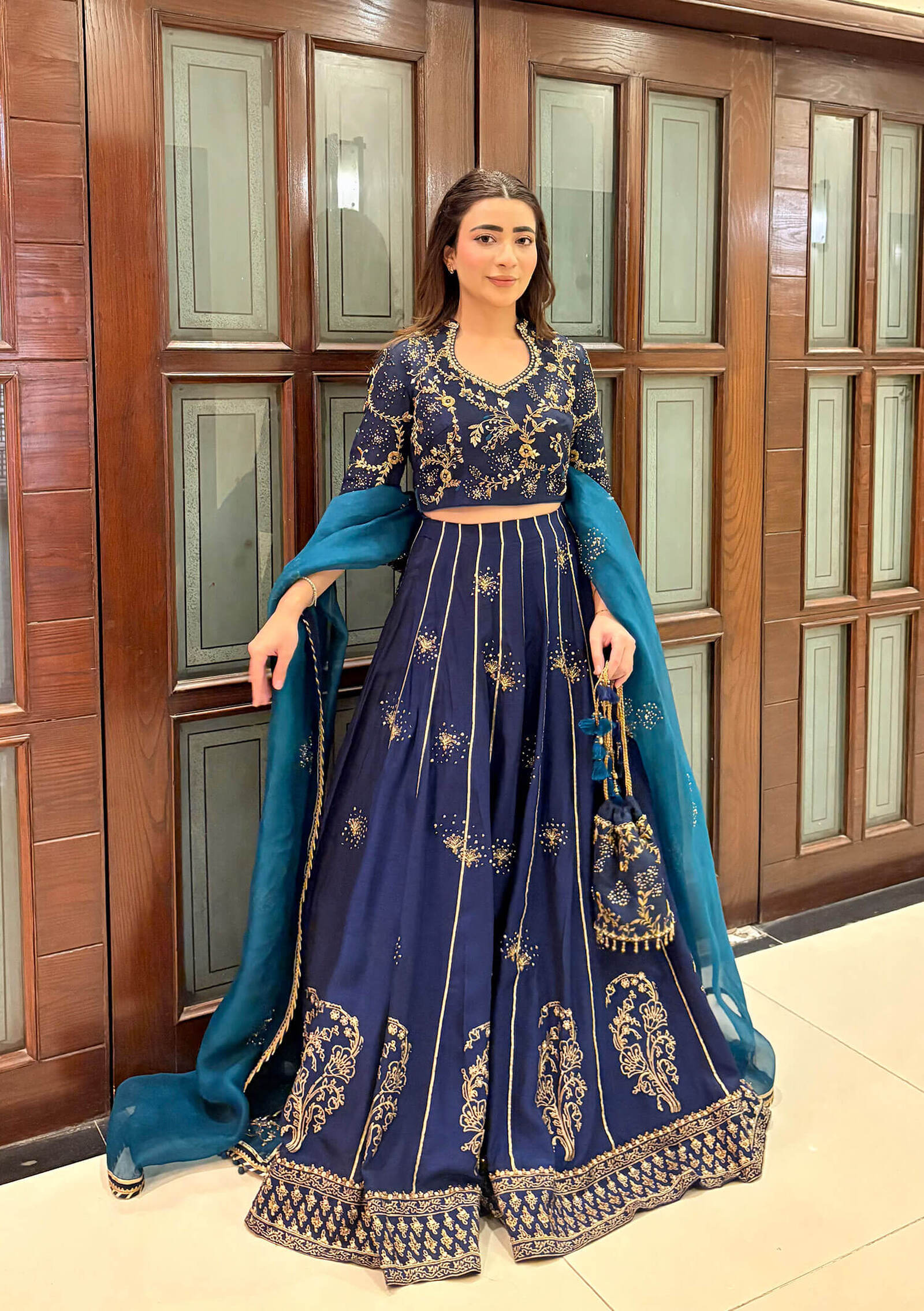 Zahveen-Lehenga-Set-with-Potli-Bag-Image-One