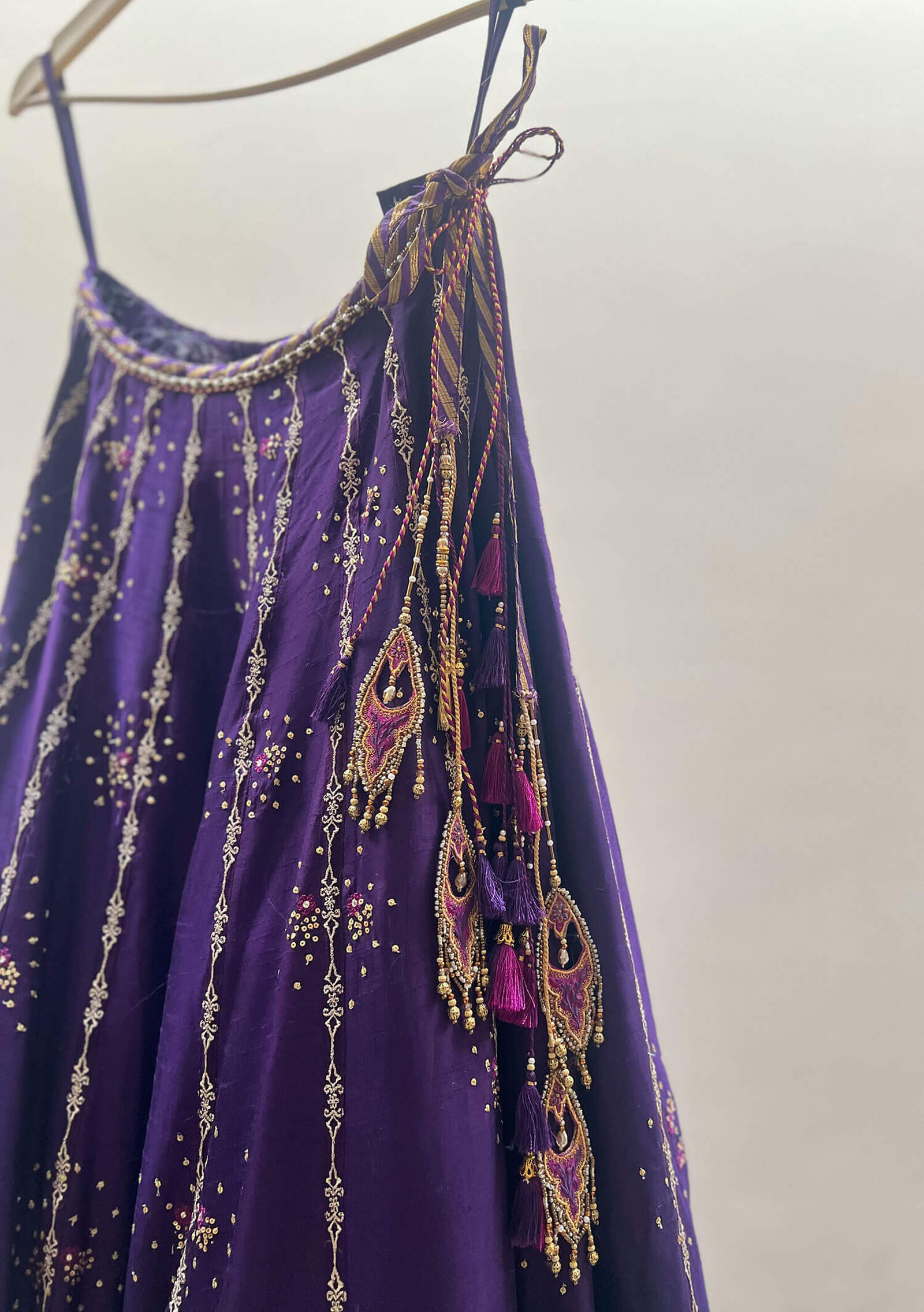 Zarnab-Lehenga-Set-with-Potli-Bag-Image-Four