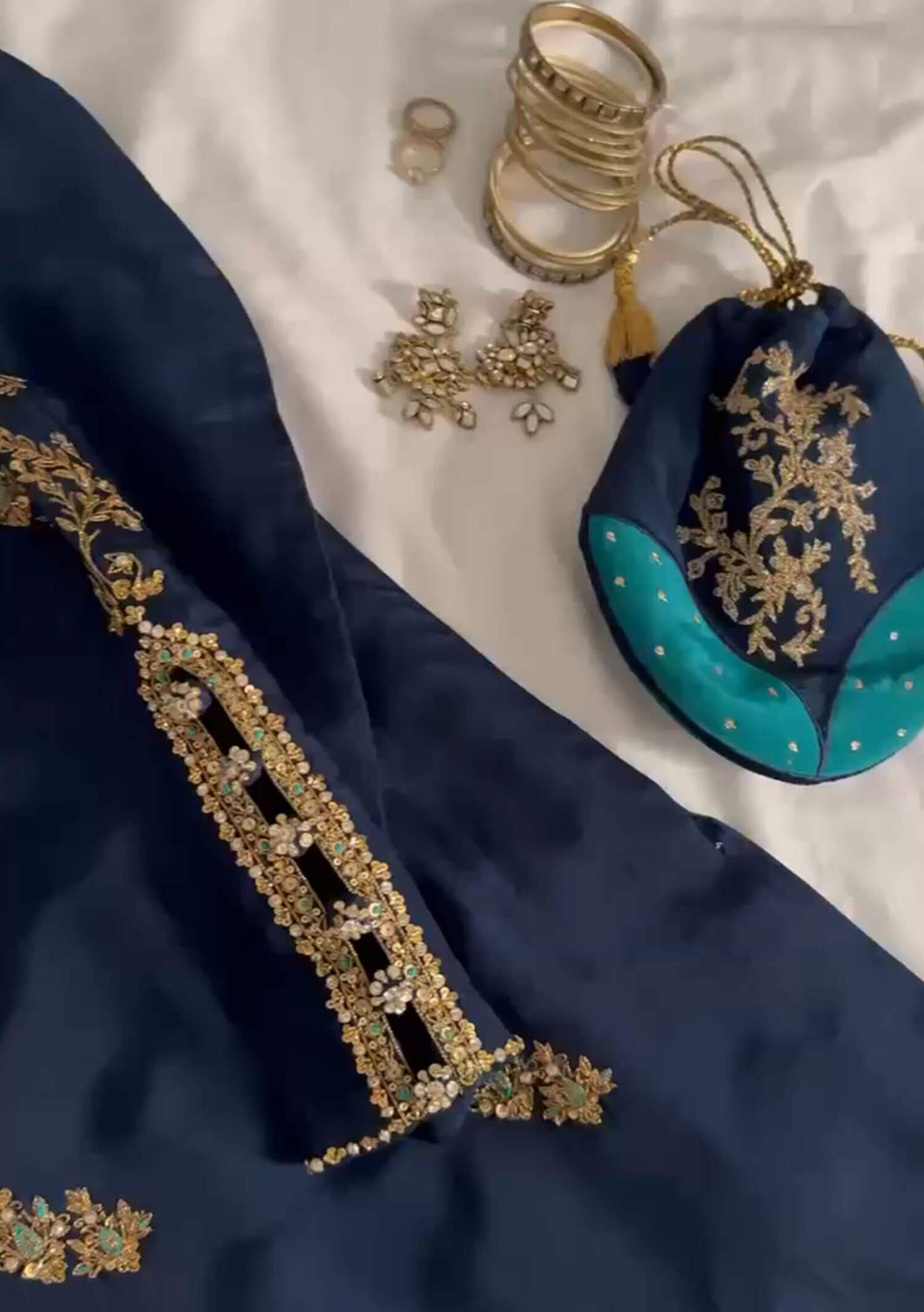 Zoha-with-Flared-Pants-&amp;-Dupatta-Image-Four