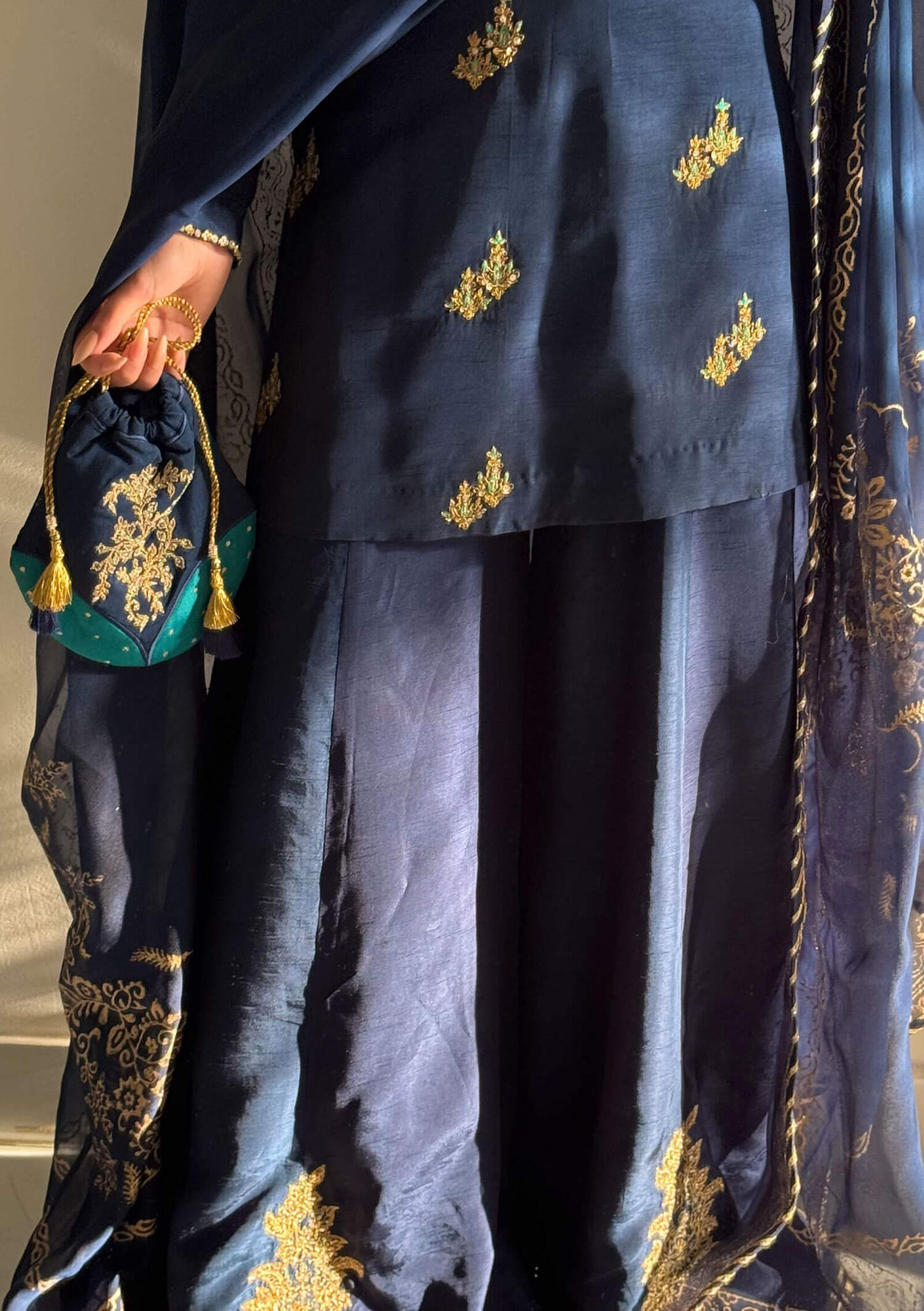 Zoha-with-Flared-Pants-&amp;-Dupatta-Image-Three