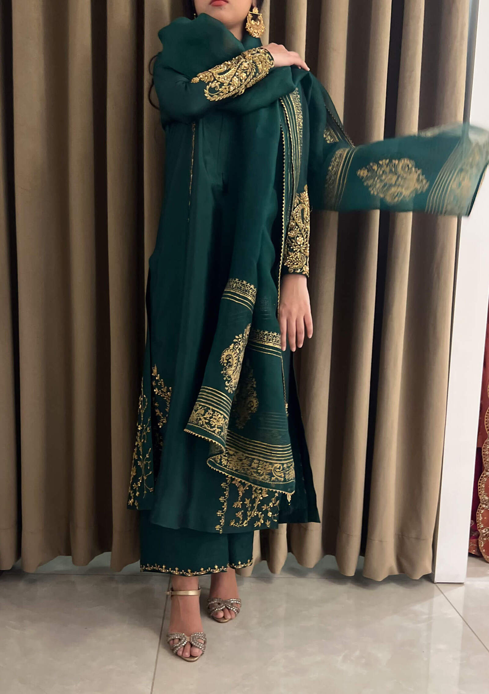 Zeenat-with-Izaar-Pants-&amp;-Dupatta-Image-Two