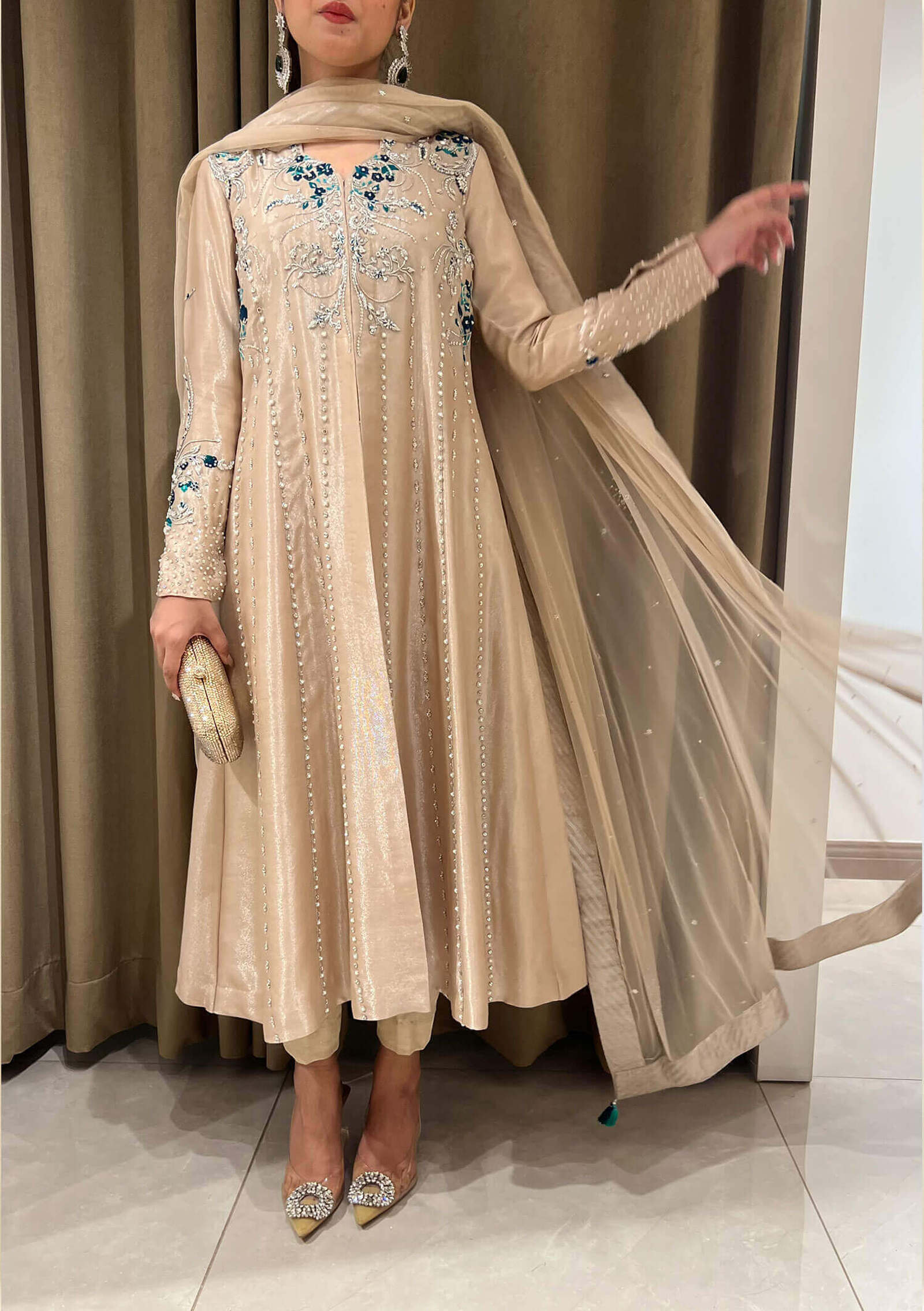 Ziva-with-Pants-Dupatta_Featured-Image