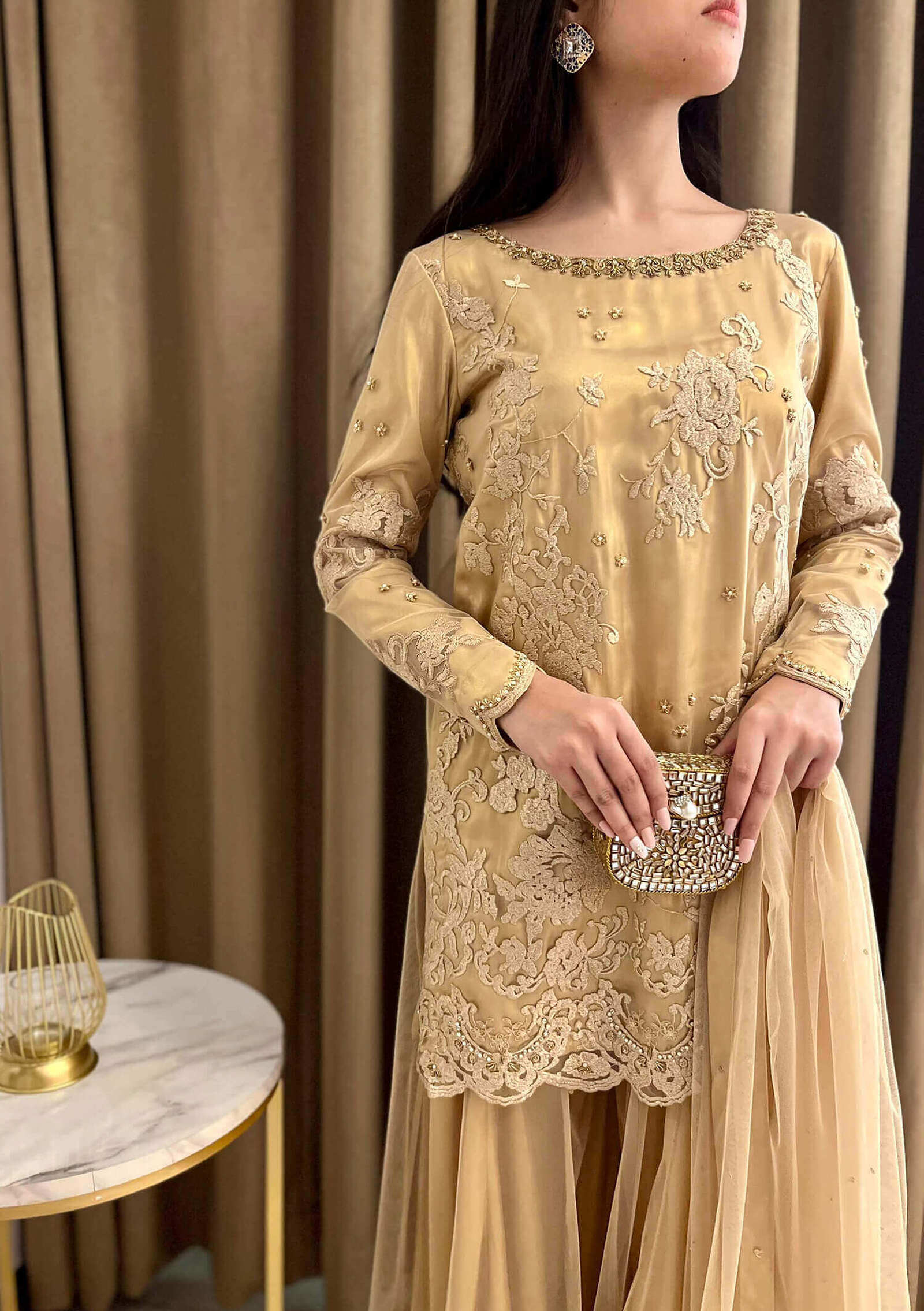 Azzah-with-Dhaka-Pants-&-Dupatta-Image-One