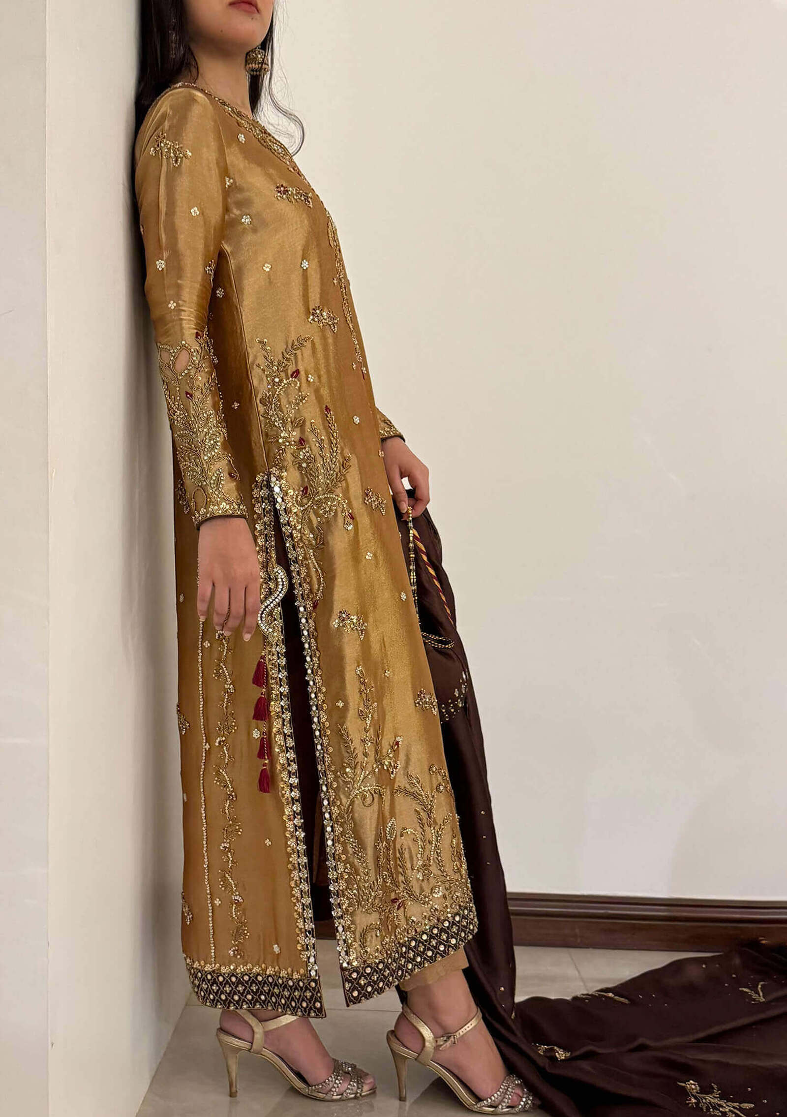 Elena-with-Pants-&-Dupatta-Image-Four