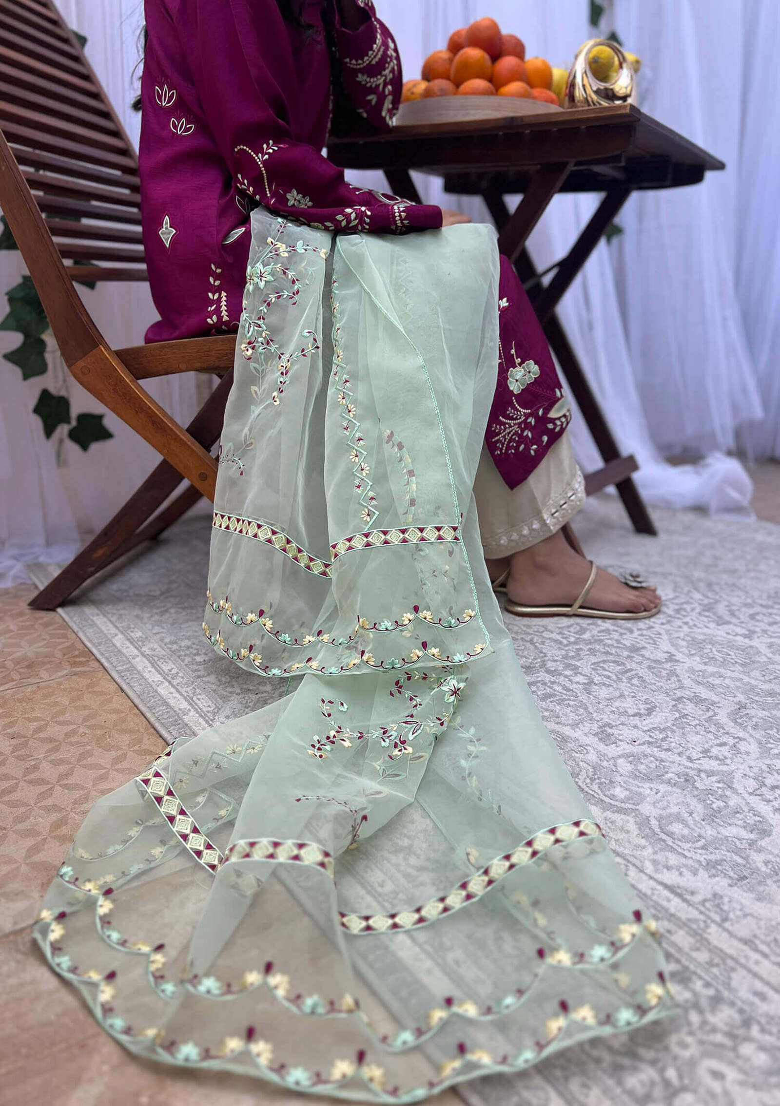 Mila-with-Izaar-&-Dupatta-Image-Nine