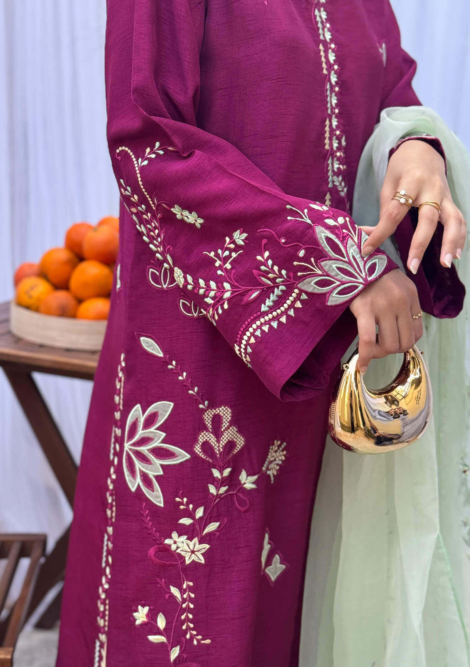 Mila-with-Izaar-&-Dupatta-Image-Six