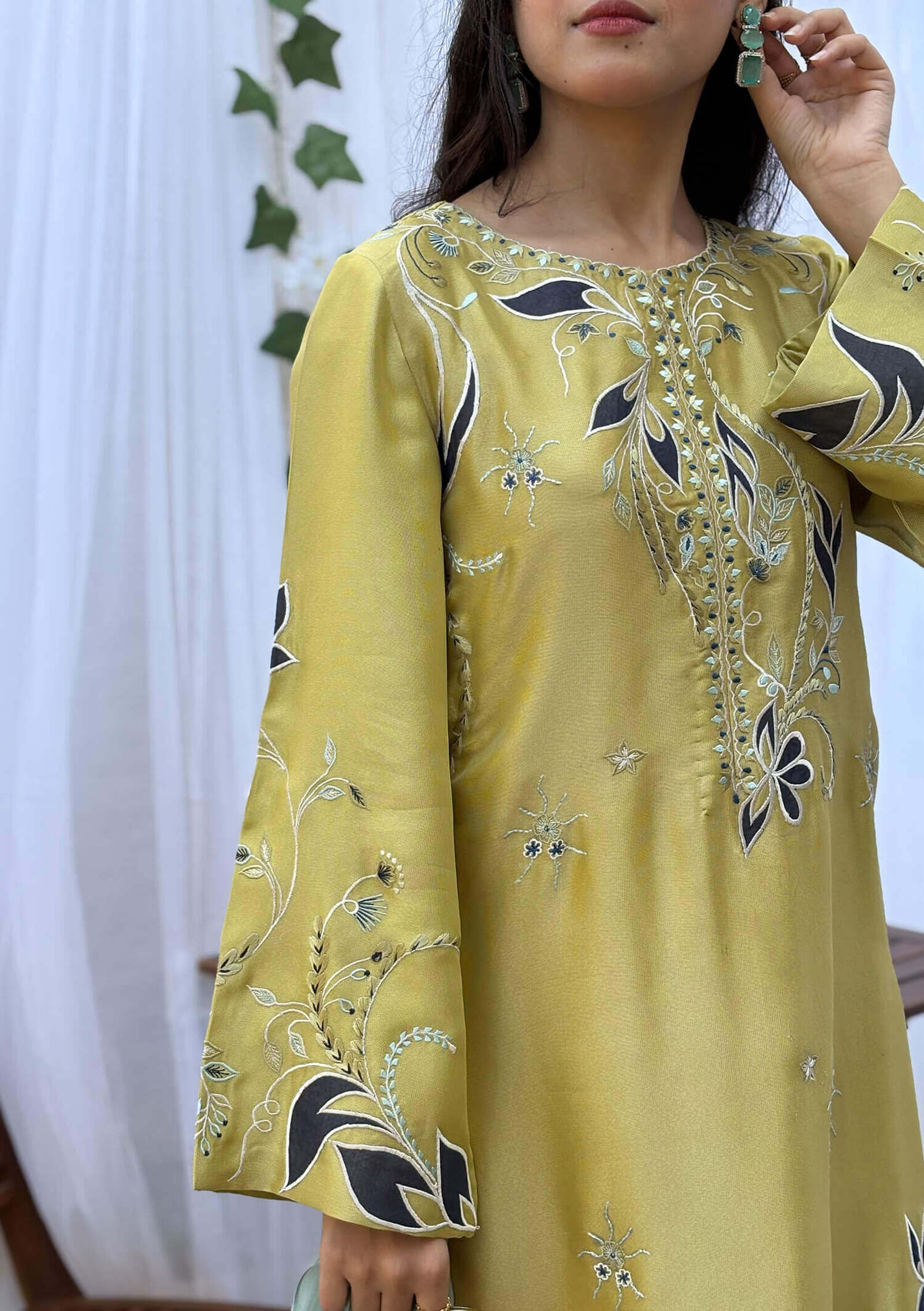 Esme-with-Pants-&-Dupatta-Image-Two