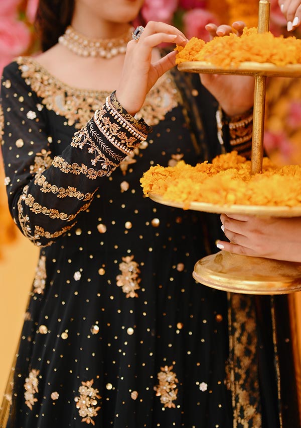 Nuria-With-Lehenga-And-Dupatta-Image-Four