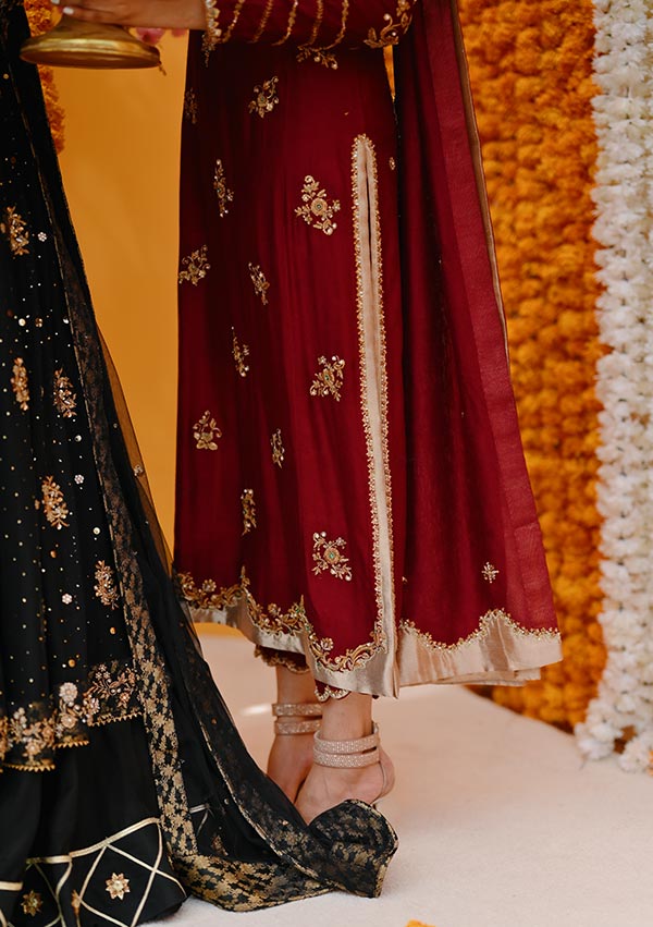 Amarah-With-Lehenga-And-Dupatta-Image-Three
